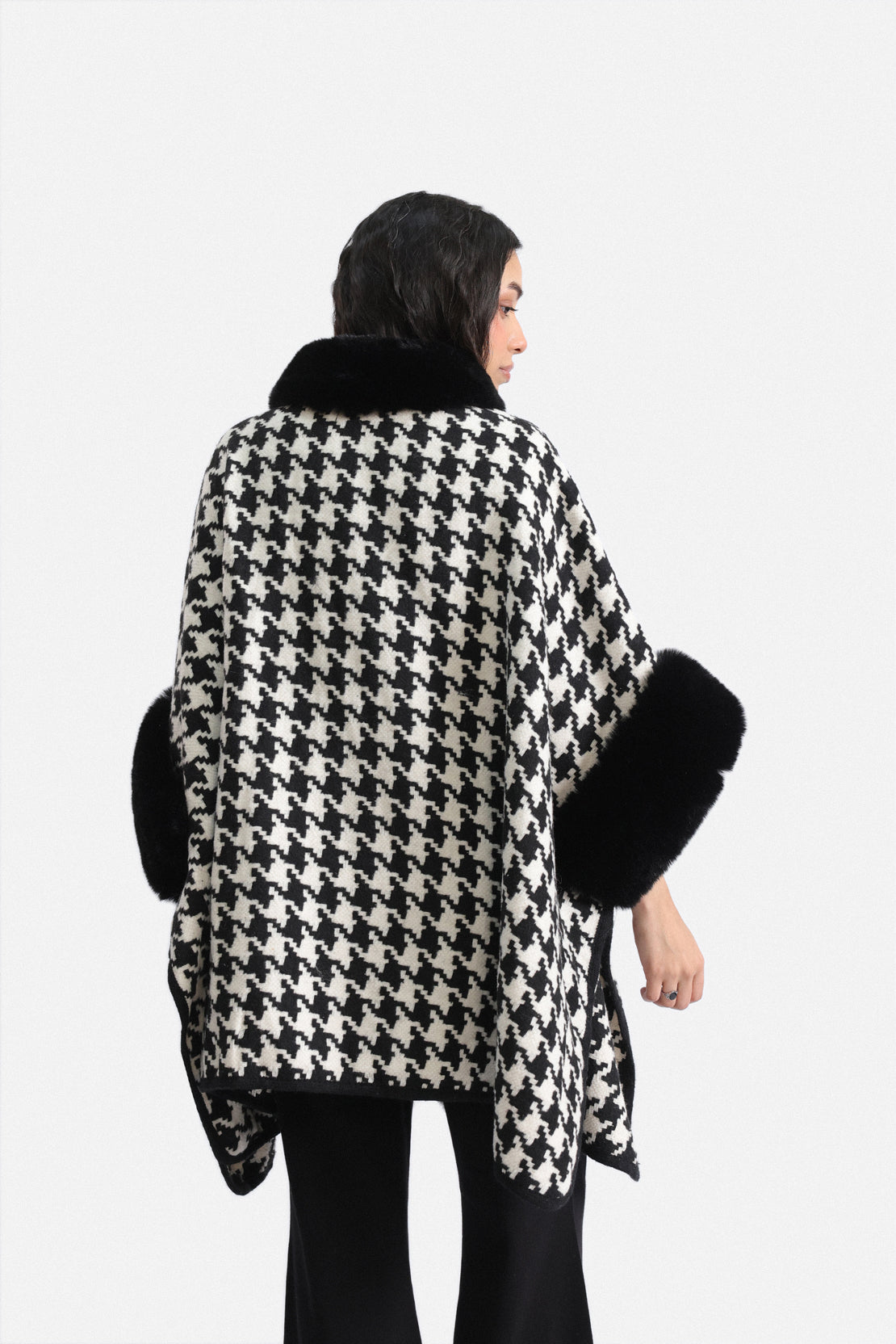Houndstooth Cape Shawl