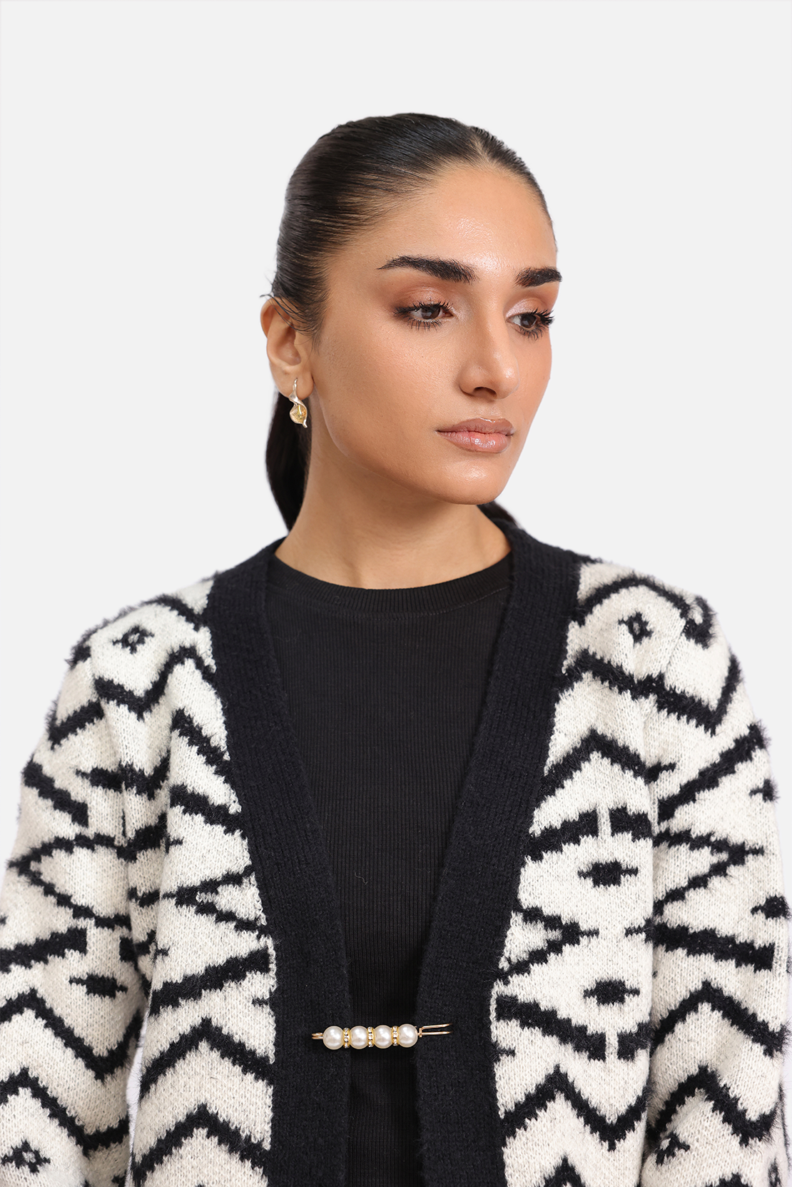 KNITTED CARDIGAN