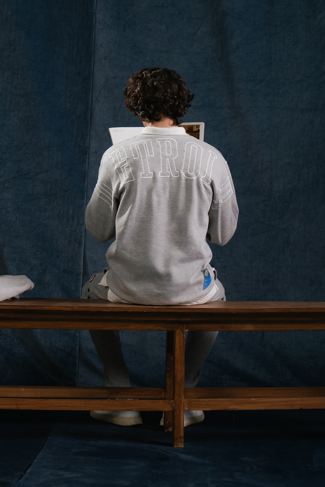 BOX FIT SWEATSHIRT