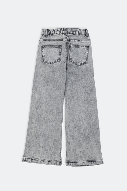 Wide-Leg Jeans