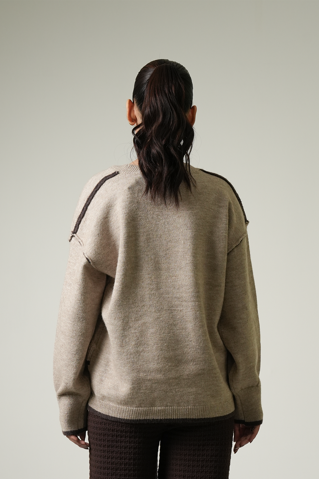 LADIES SWEATER