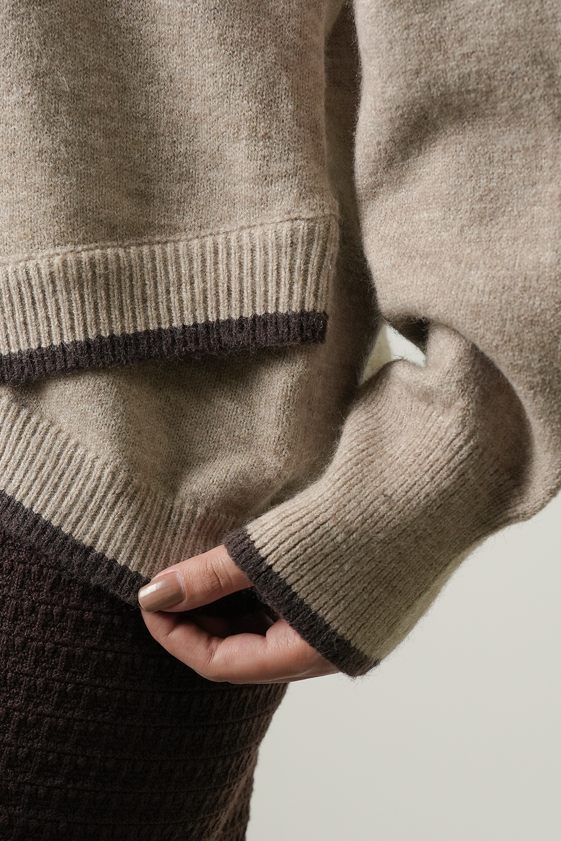LADIES SWEATER