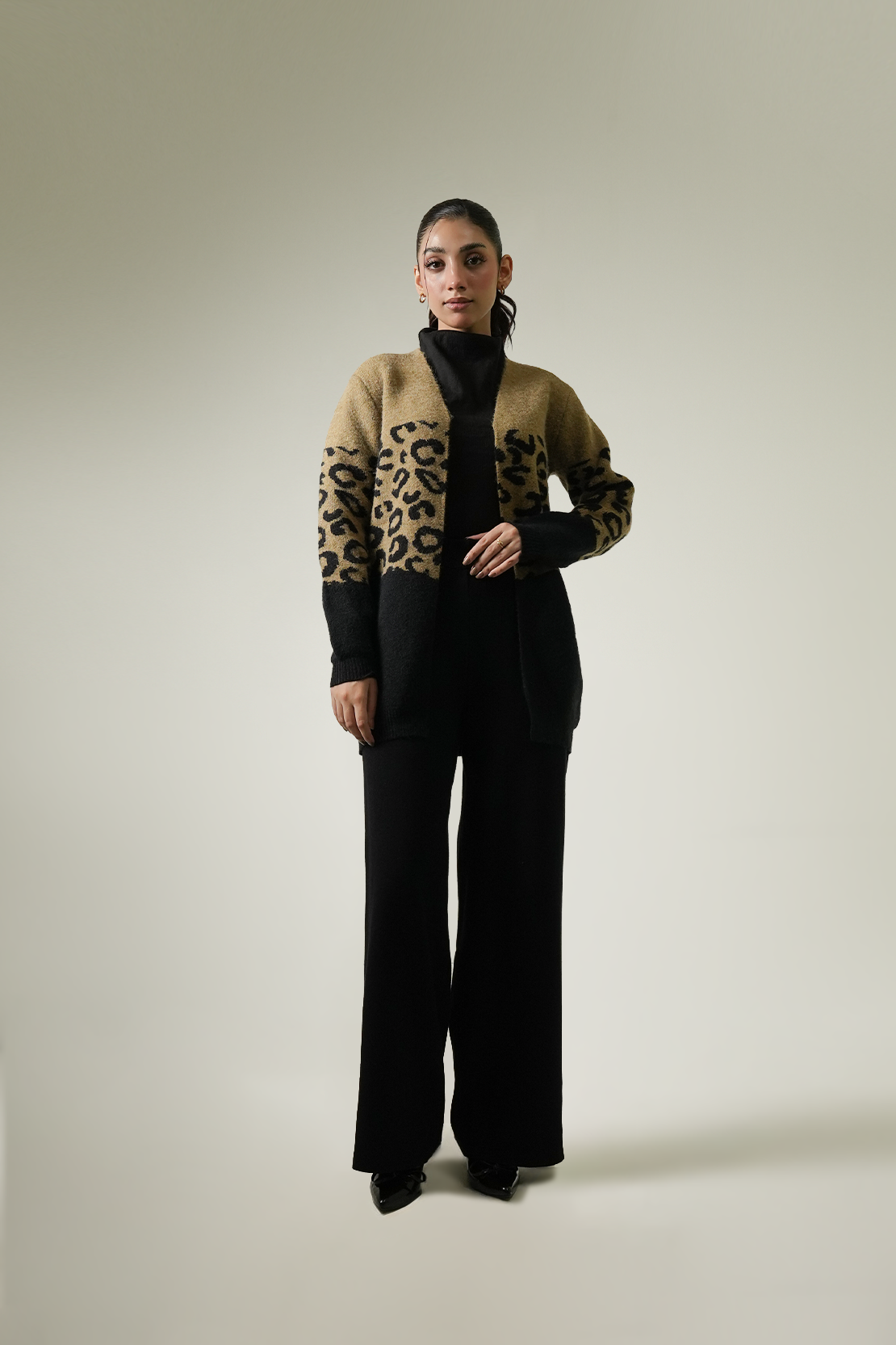 LADIES SWEATER