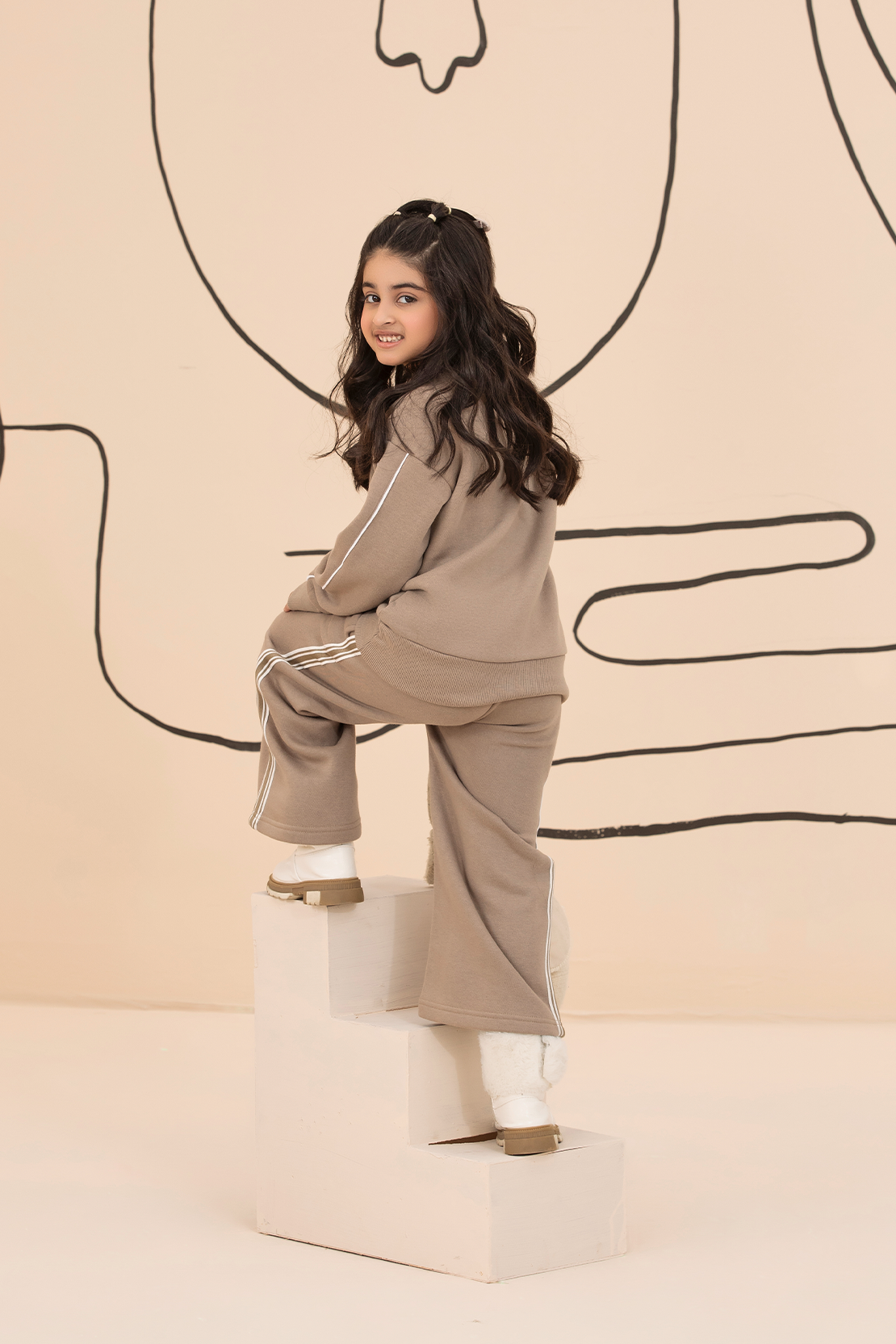 GIRL COORD SET SWEAT SHIRT
