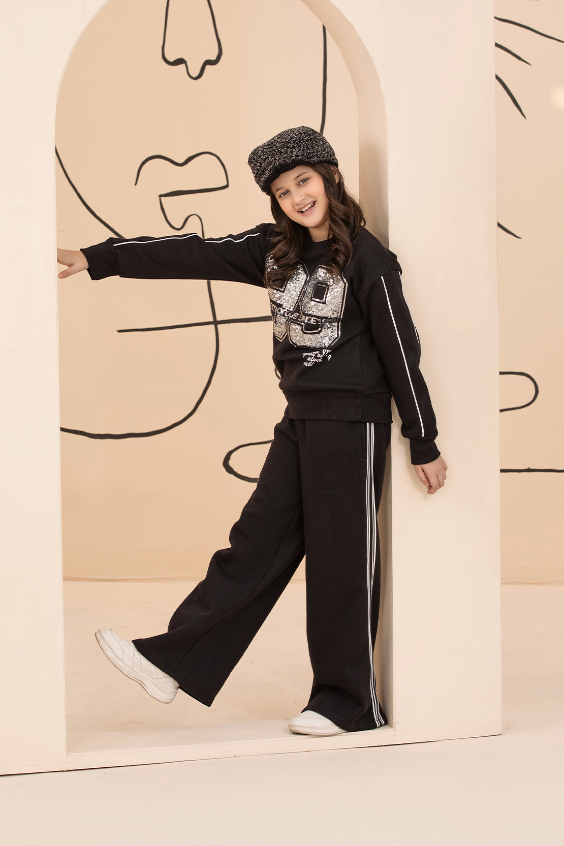 GIRL COORD SET SWEAT SHIRT