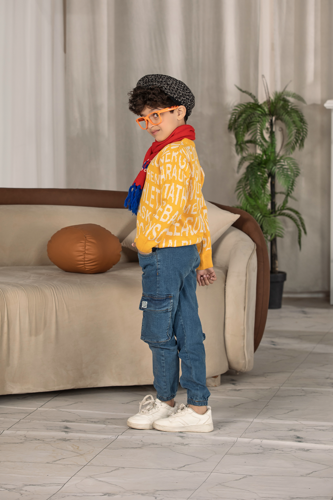 BOY SWEATER