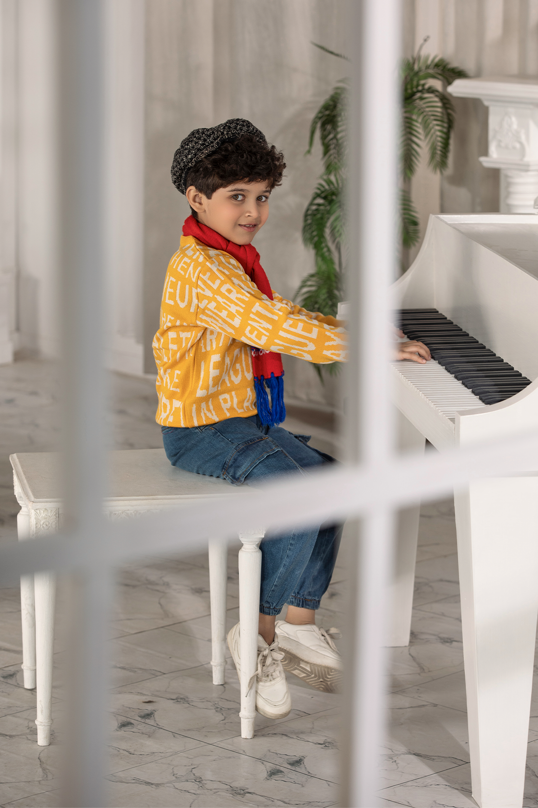 BOY SWEATER
