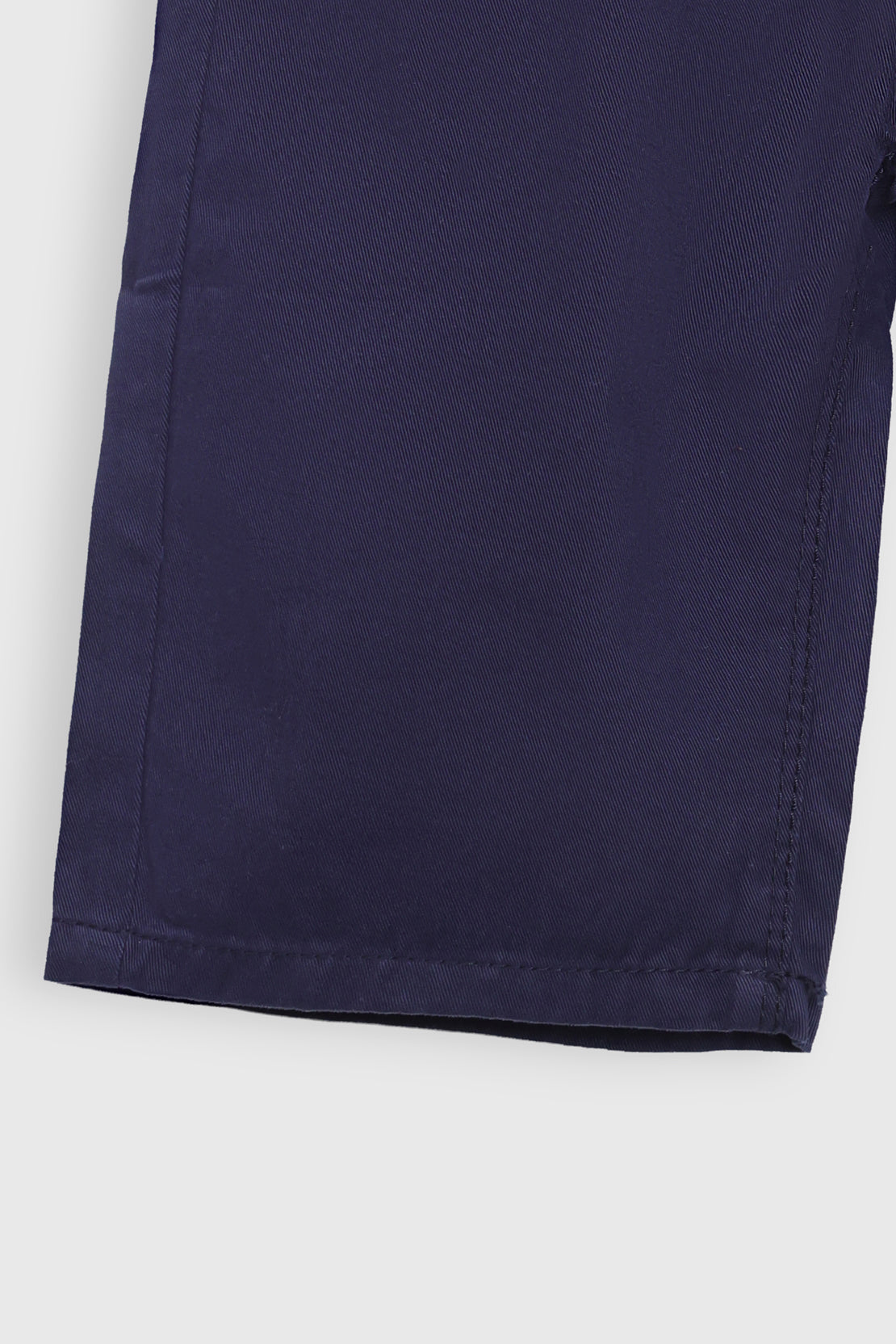 BOY SHORT
