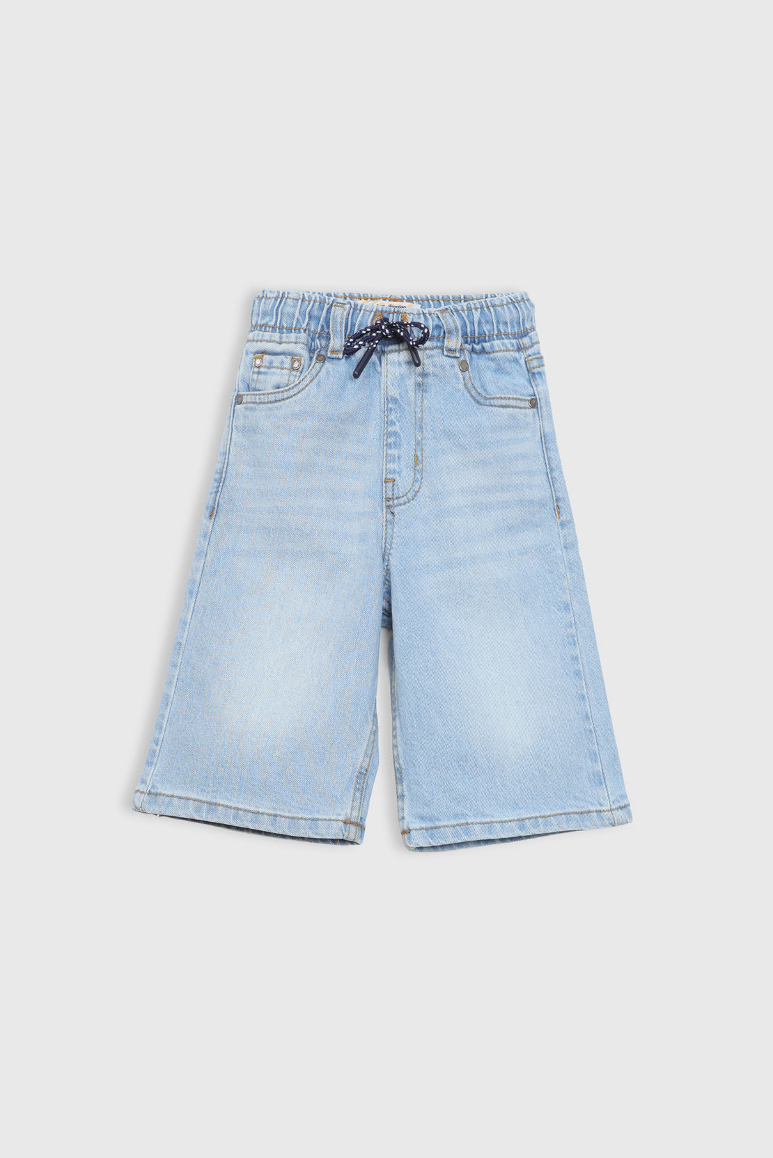 BOY SHORT