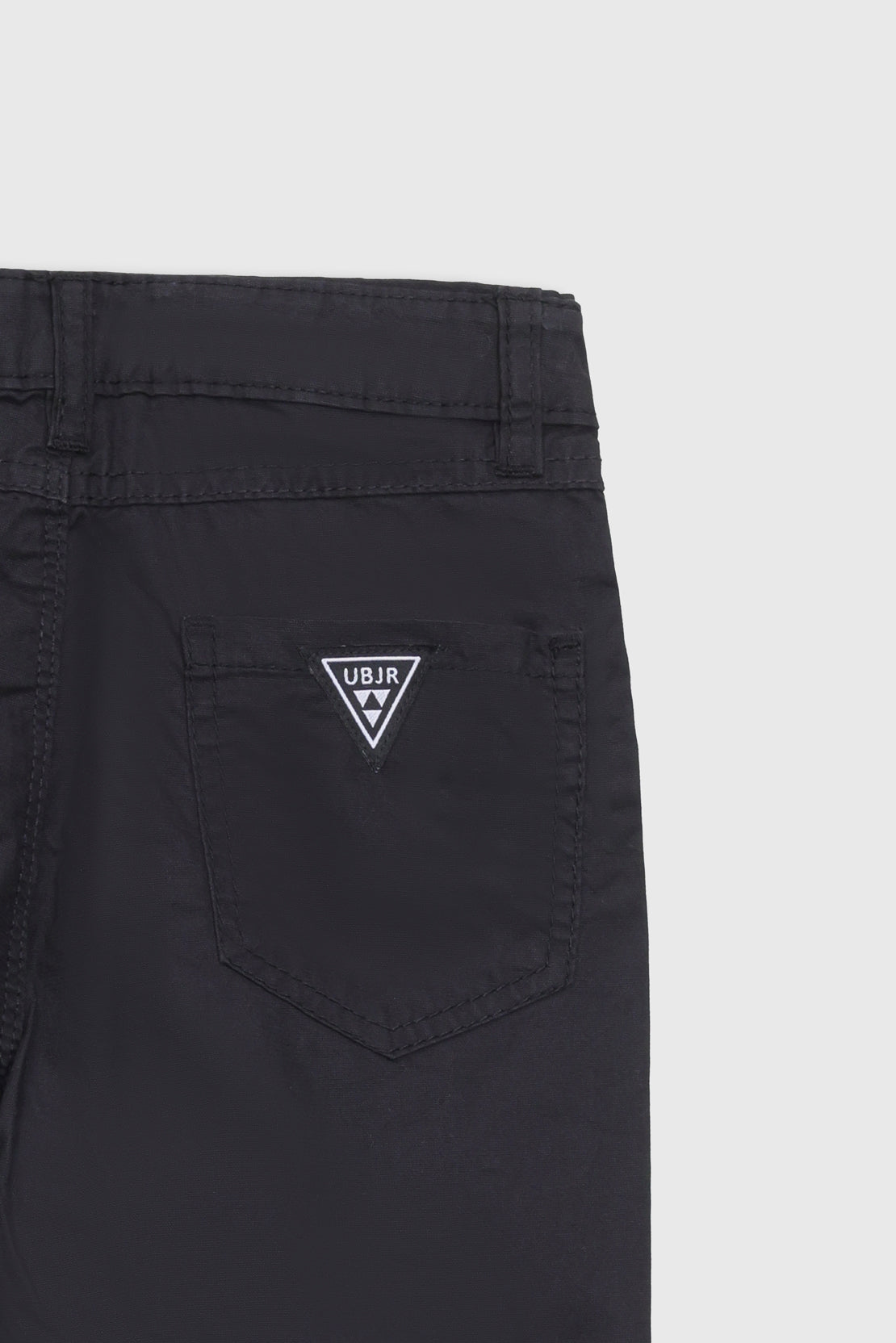 BOY SHORT