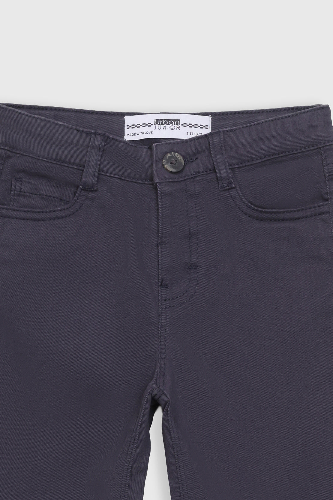 BOY SHORT