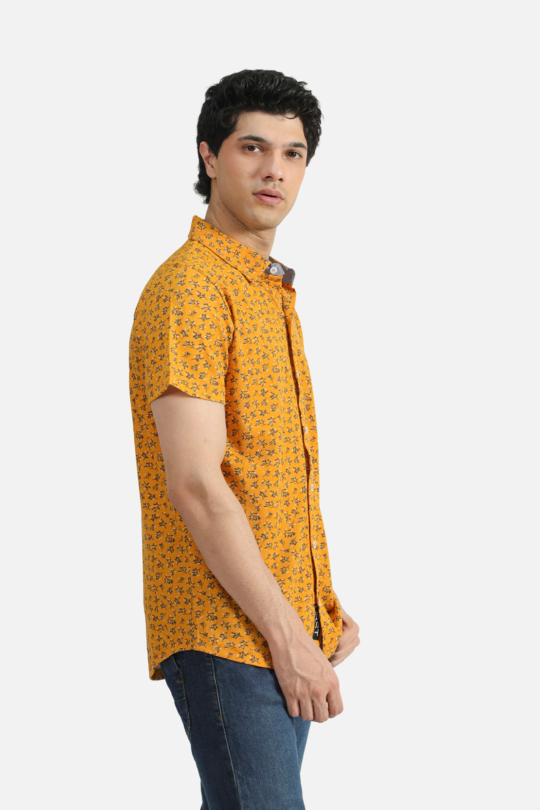 MEN C SHIRT