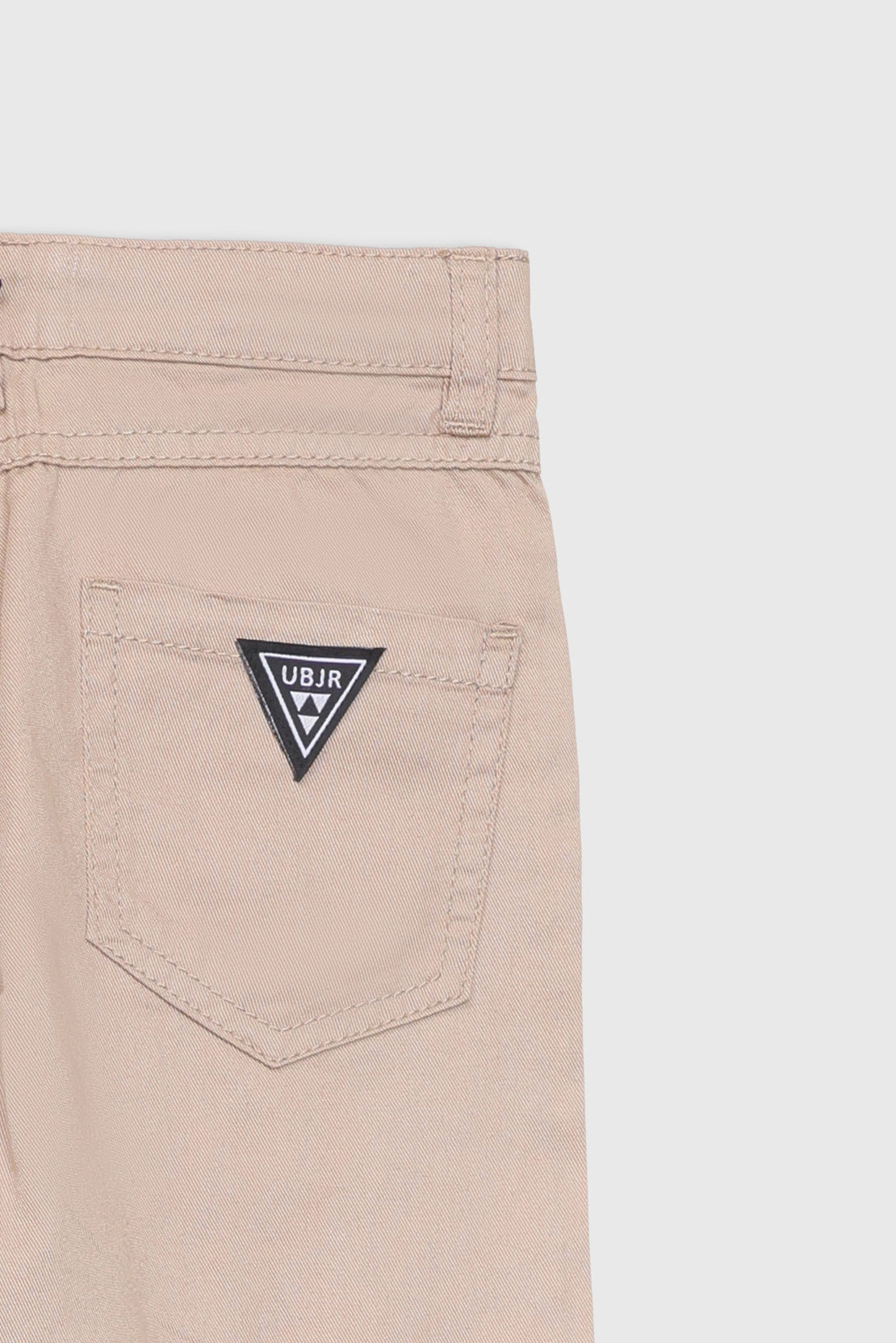 BOY SHORT