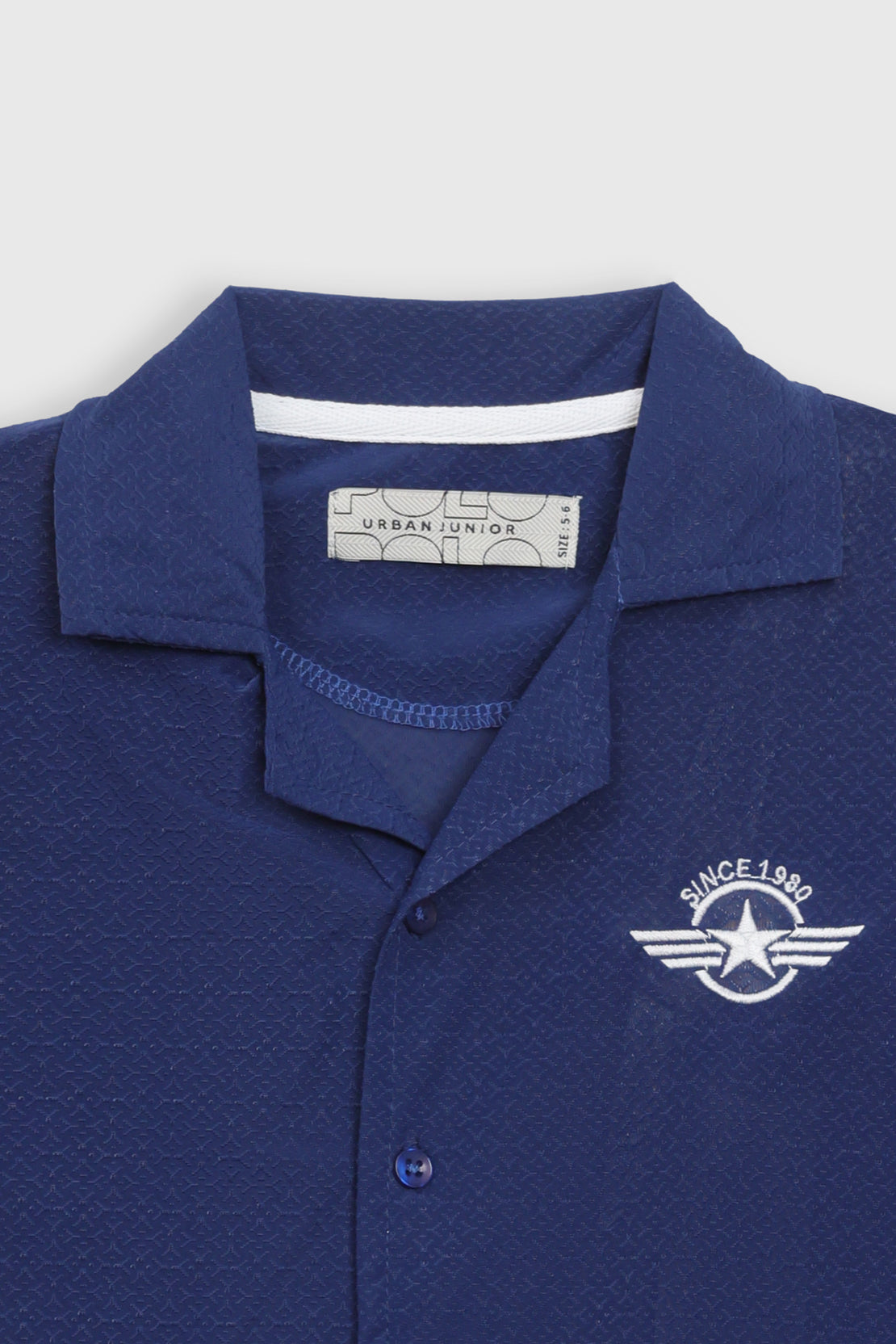 Resort collar shirt