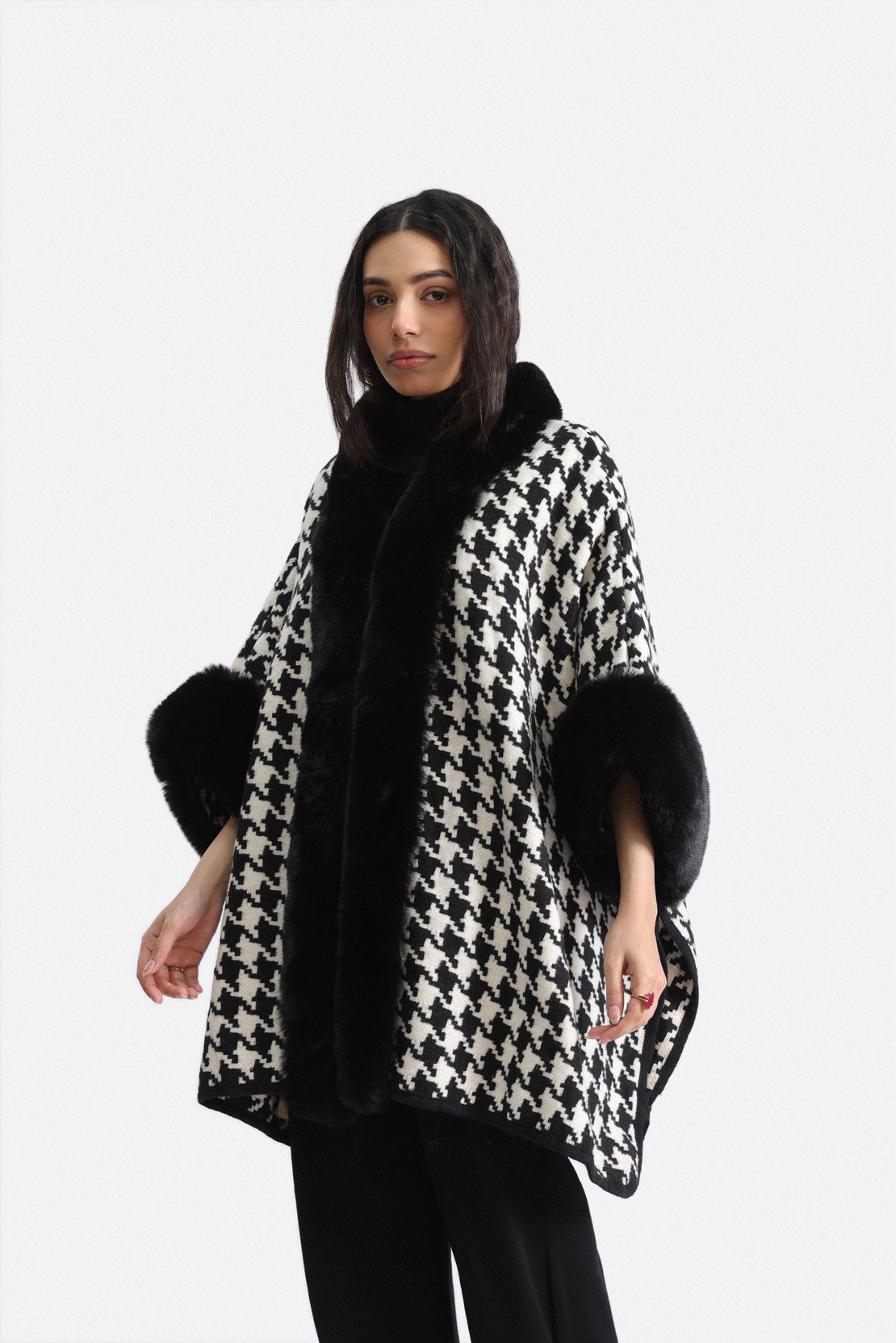 Houndstooth Cape Shawl