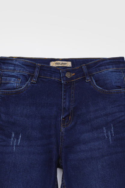 RIPPED JEANS