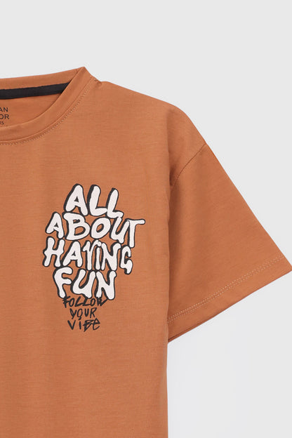 GRAPHIC T-SHIRT