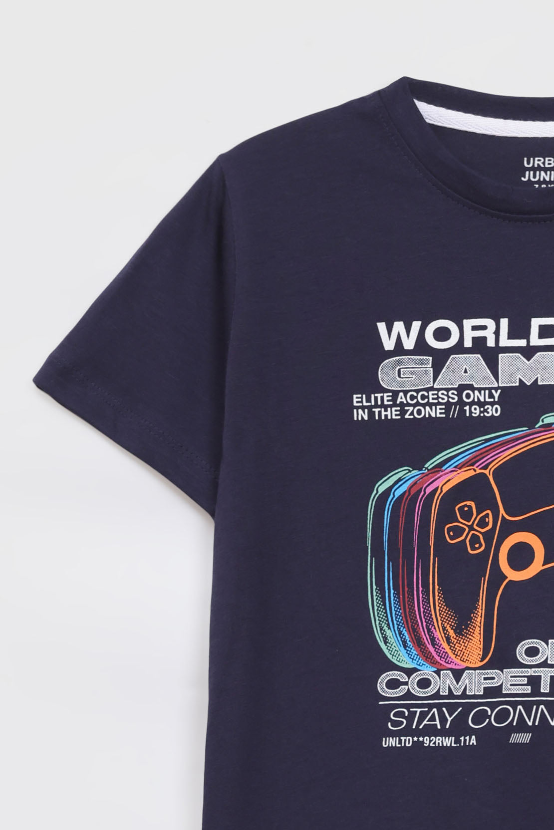 GRAPHIC T-SHIRT
