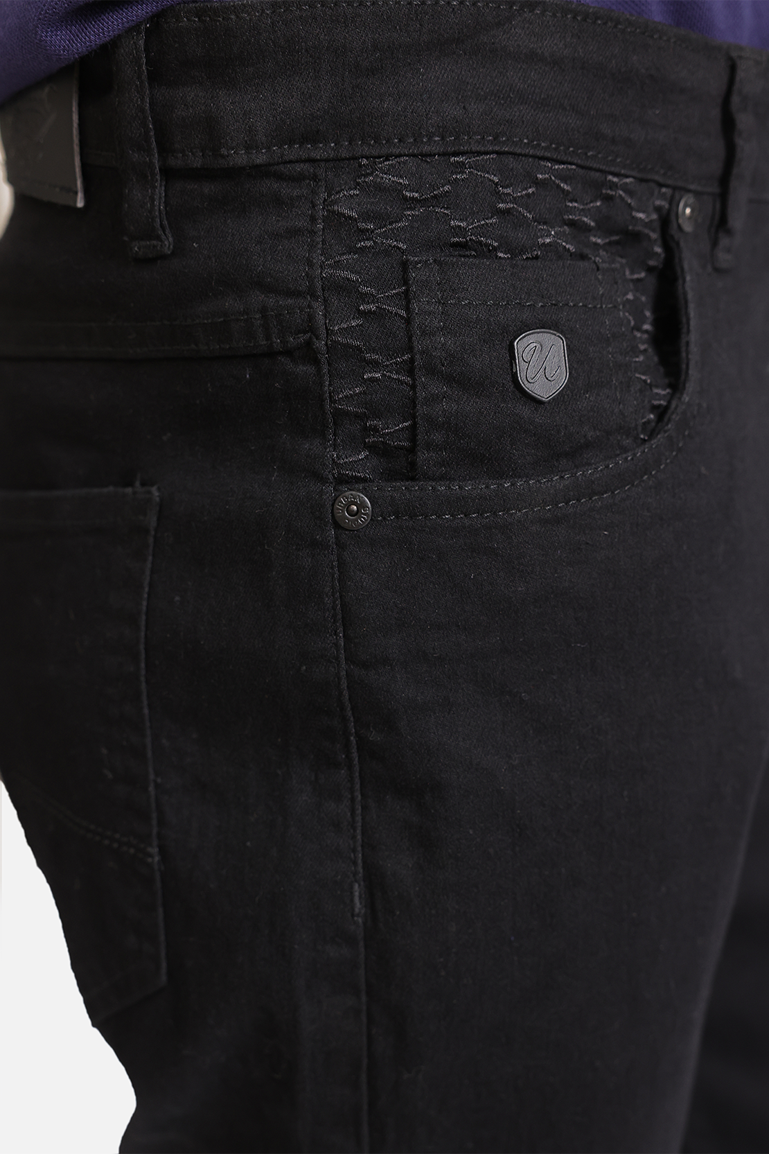 SLIM FIT JEANS