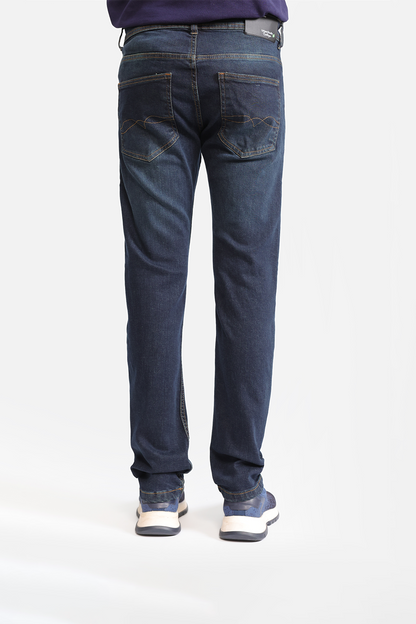 SLIM FIIT JEANS