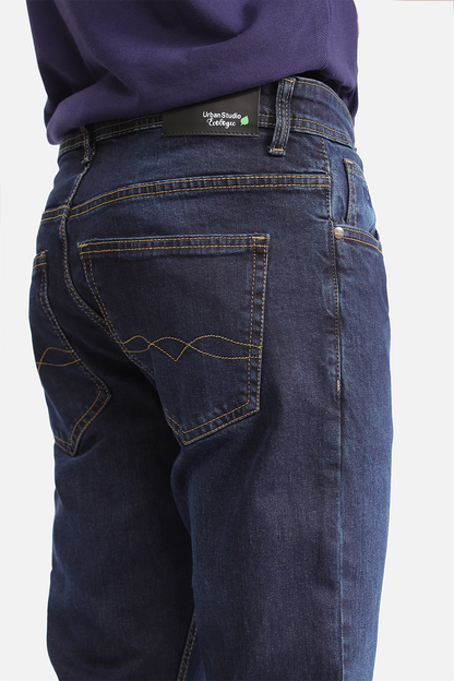 SLIM FIT JEANS