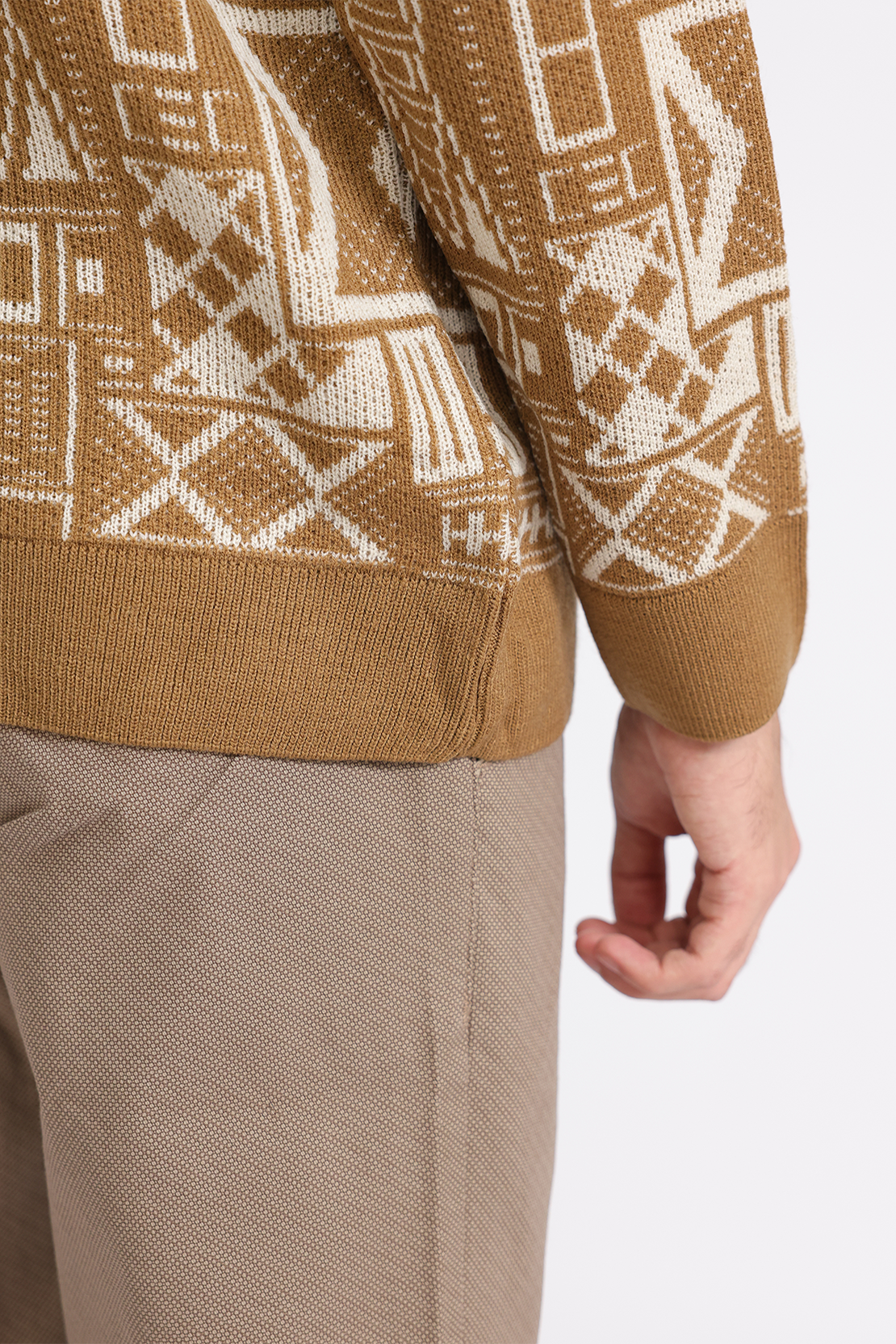 MEN SWEATER