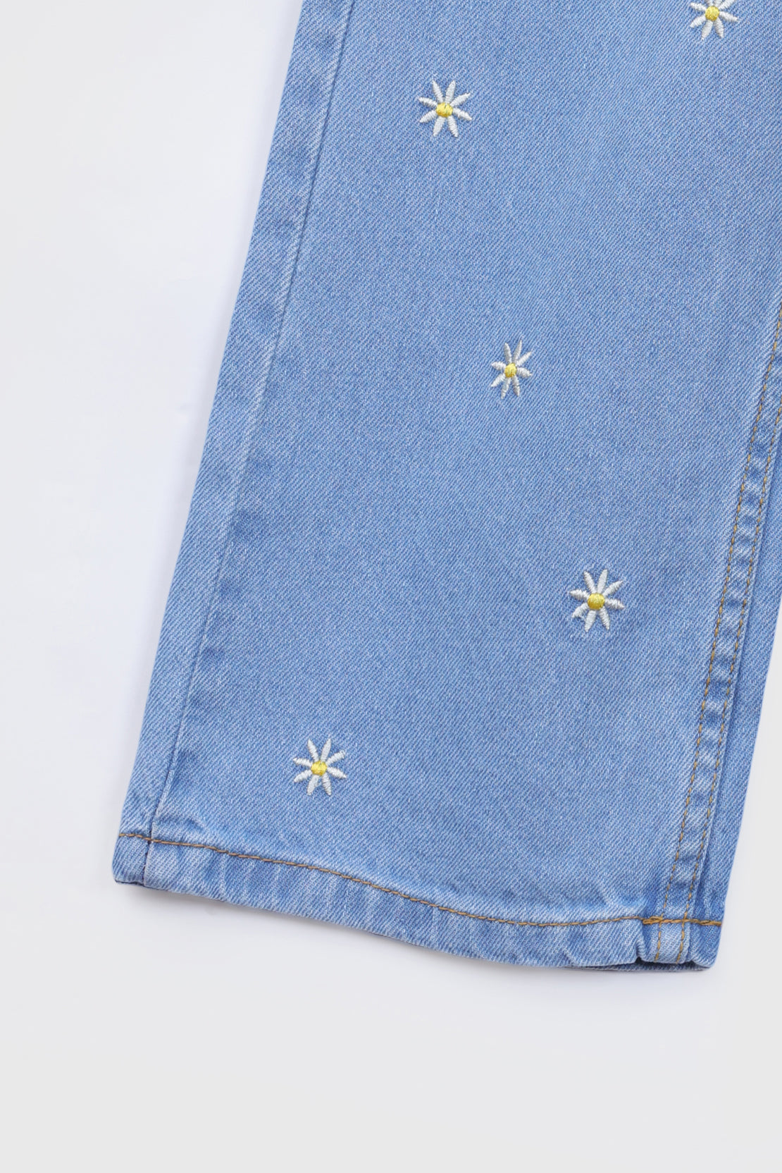 Embroidered wide leg Jeans