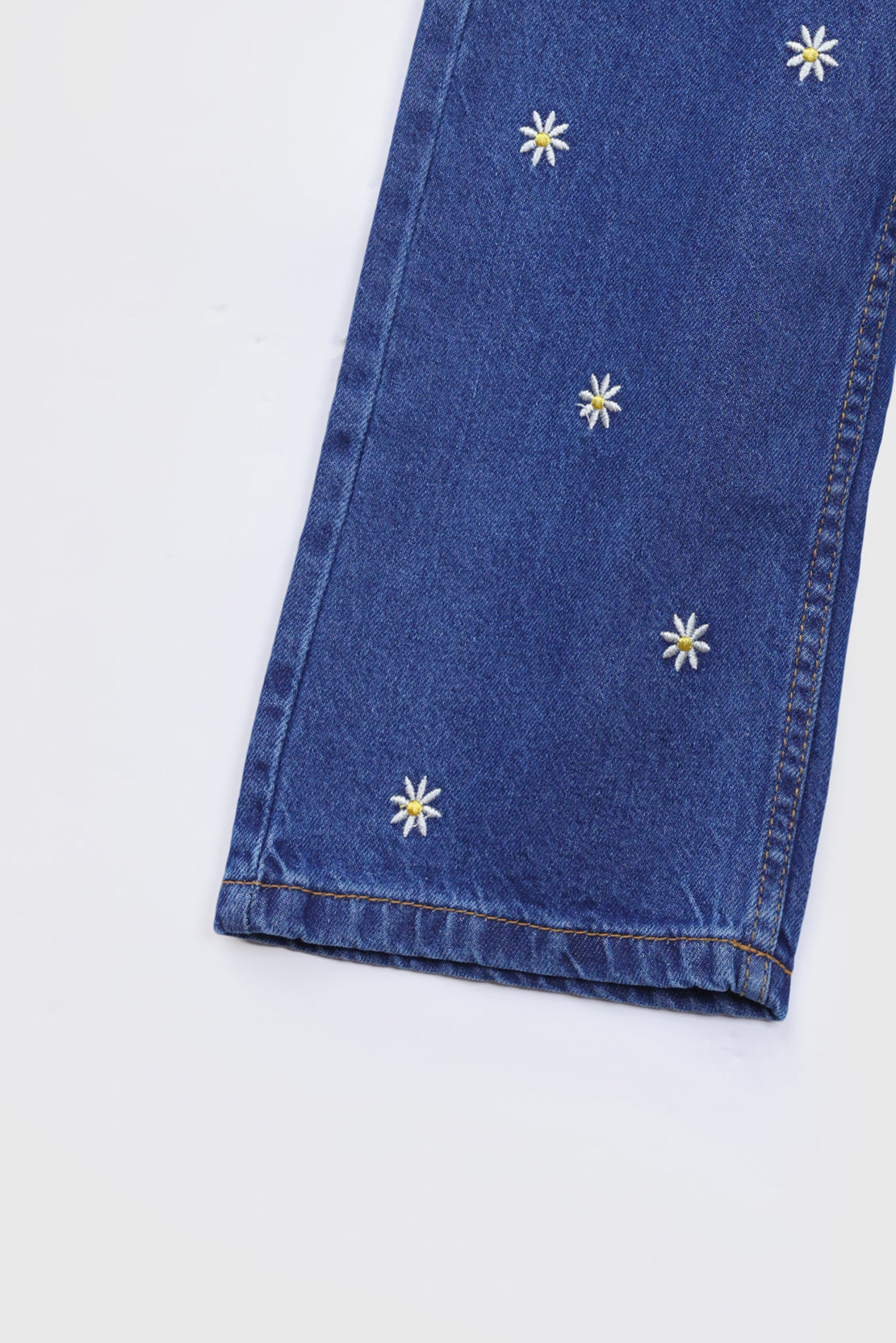 Embroidered wide leg Jeans