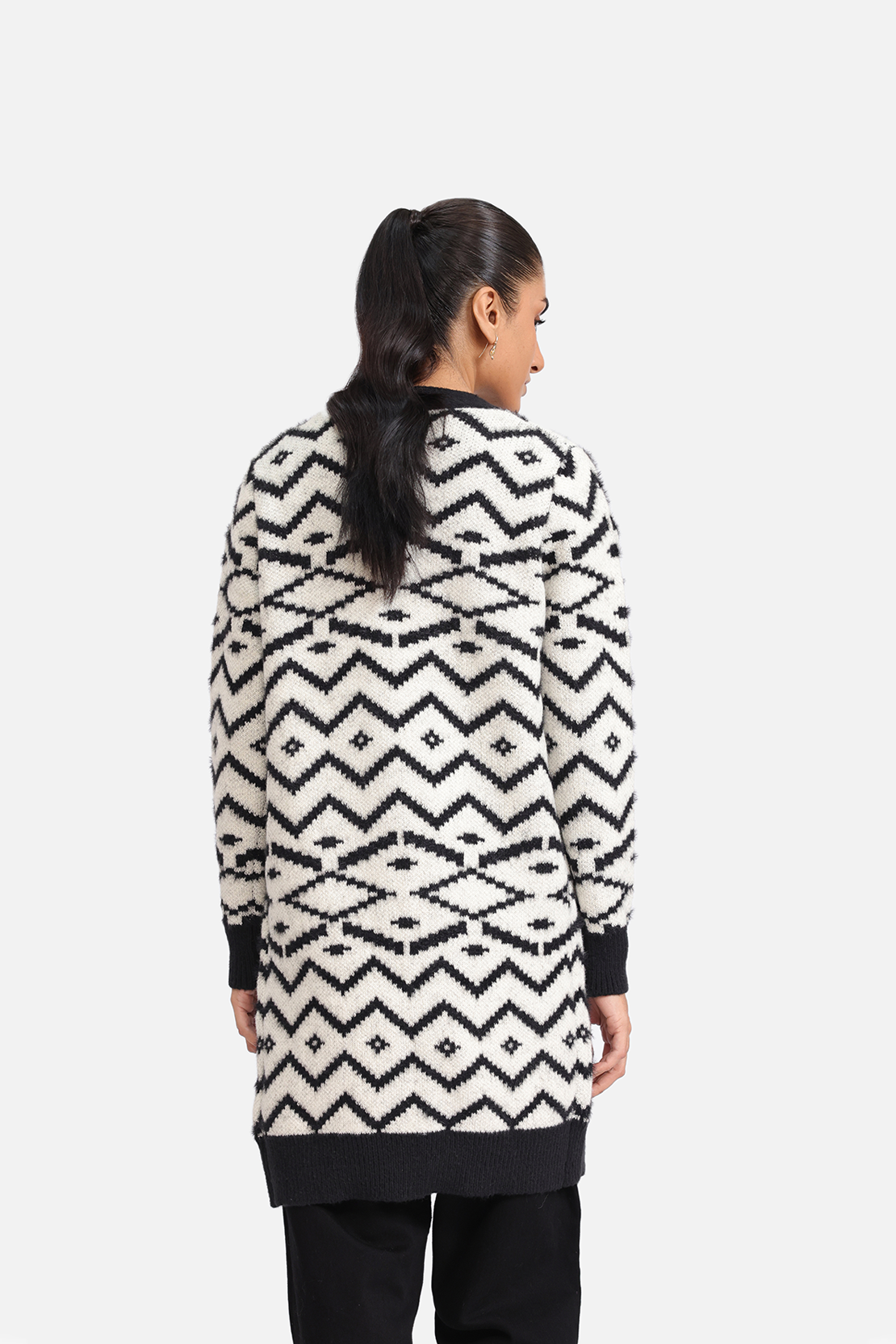 KNITTED CARDIGAN