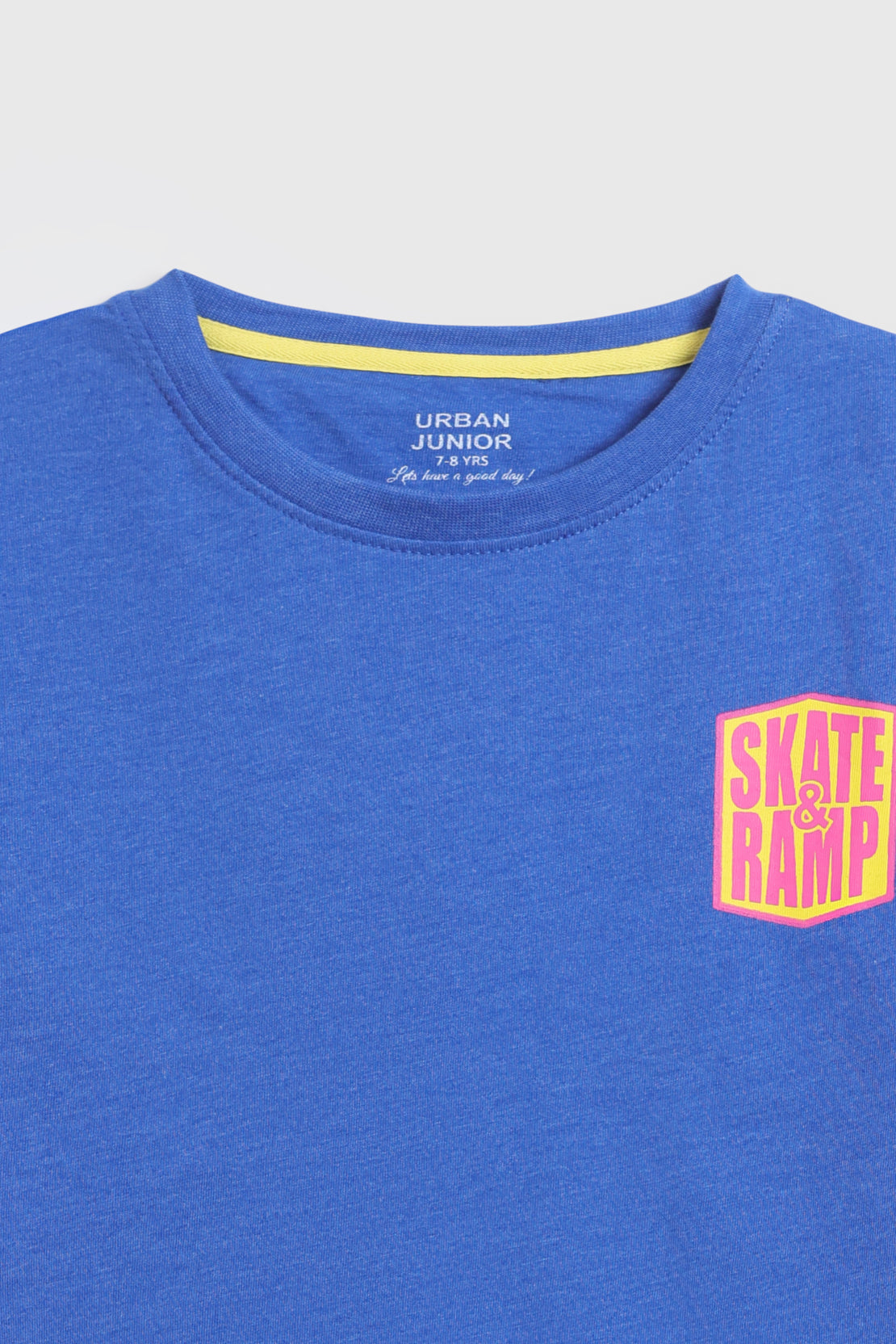 GRAPHIC T-SHIRT