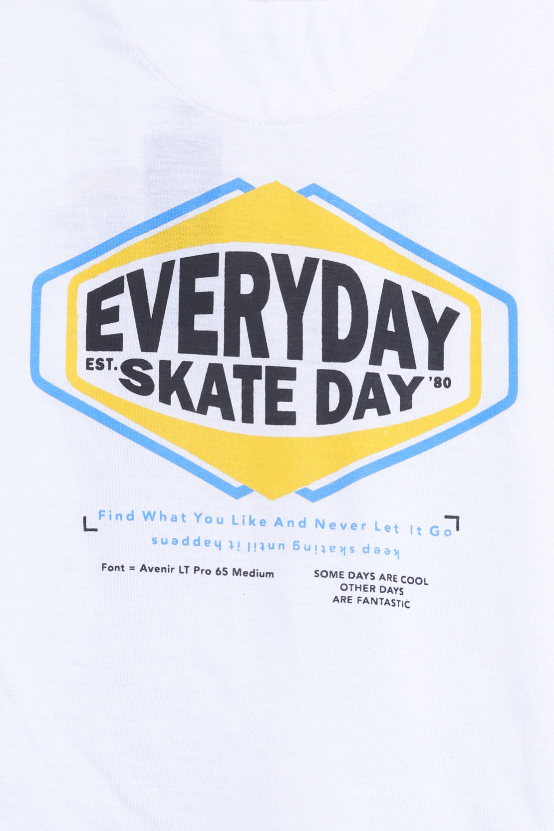 GRAPHIC T-SHIRT