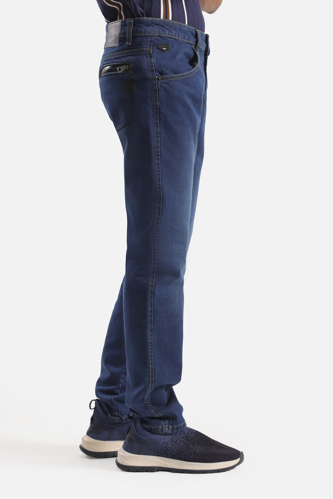 SLIM FIT JEANS
