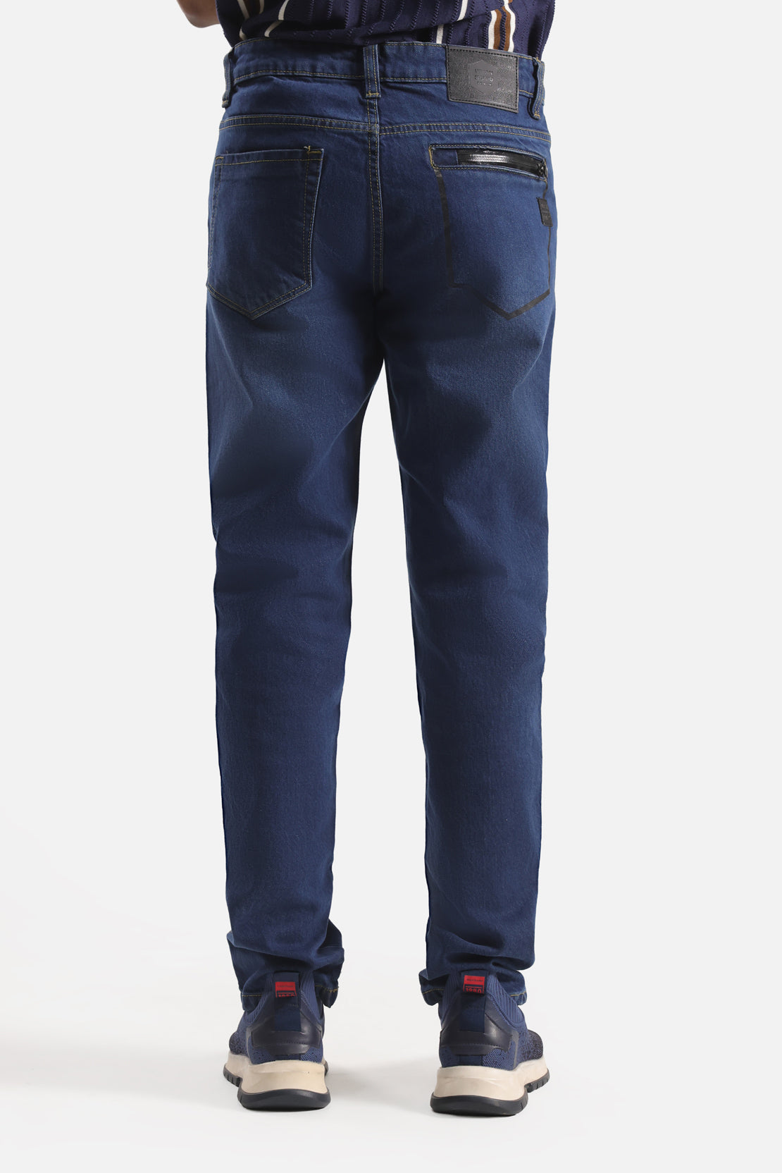 SLIM FIT JEANS