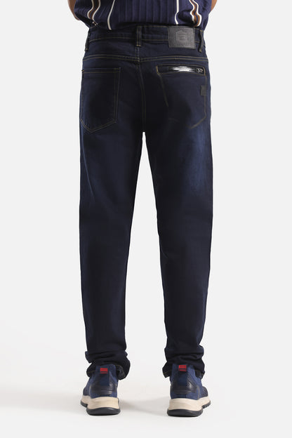 SLIM FIT JEANS