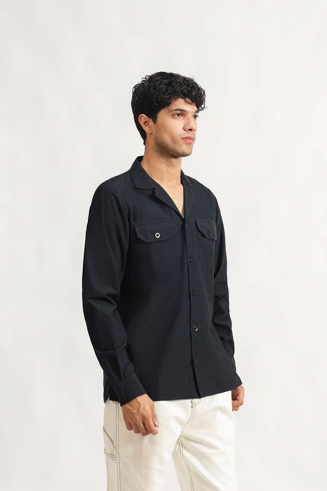 Chest pockets shirt