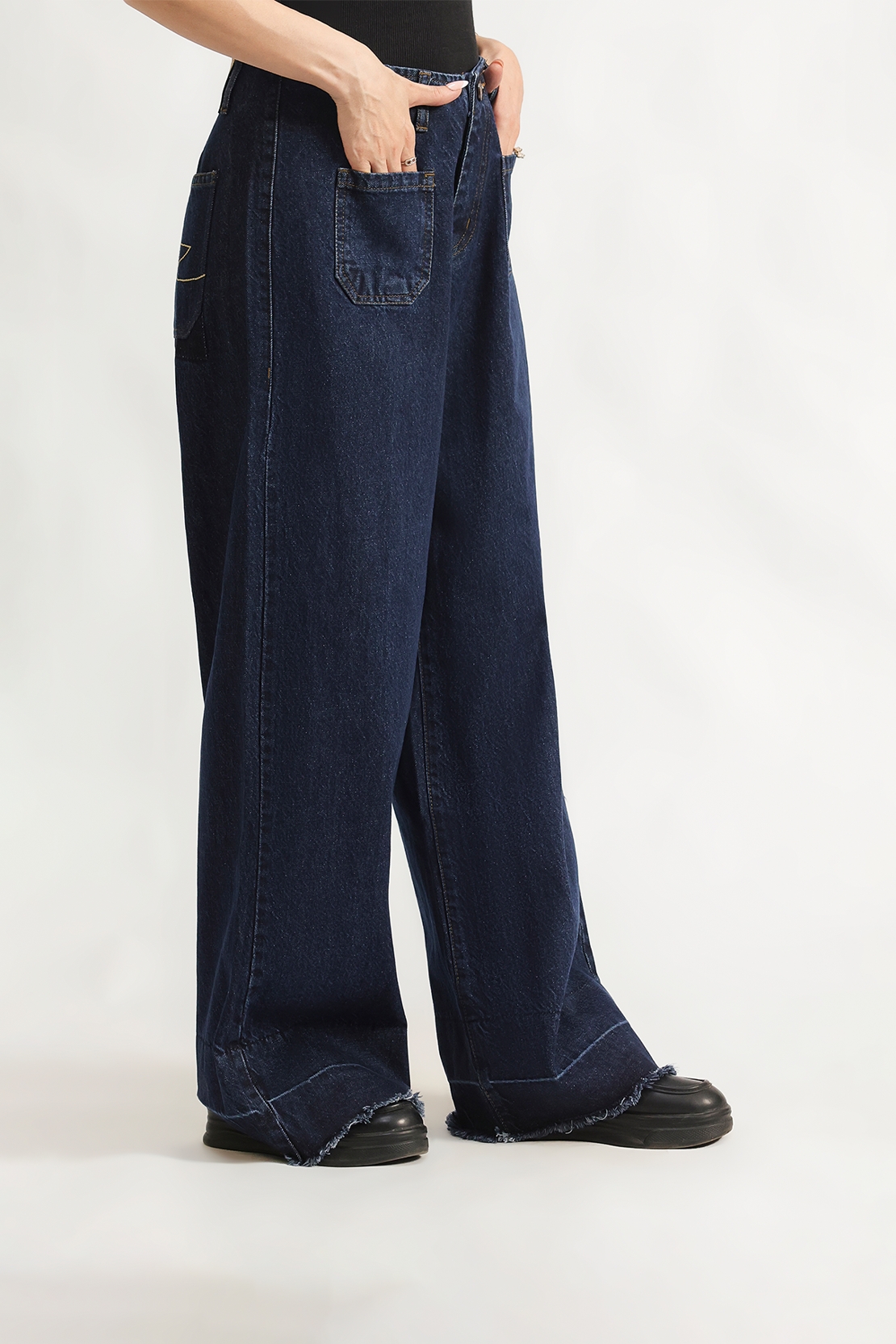 LADIES JEANS
