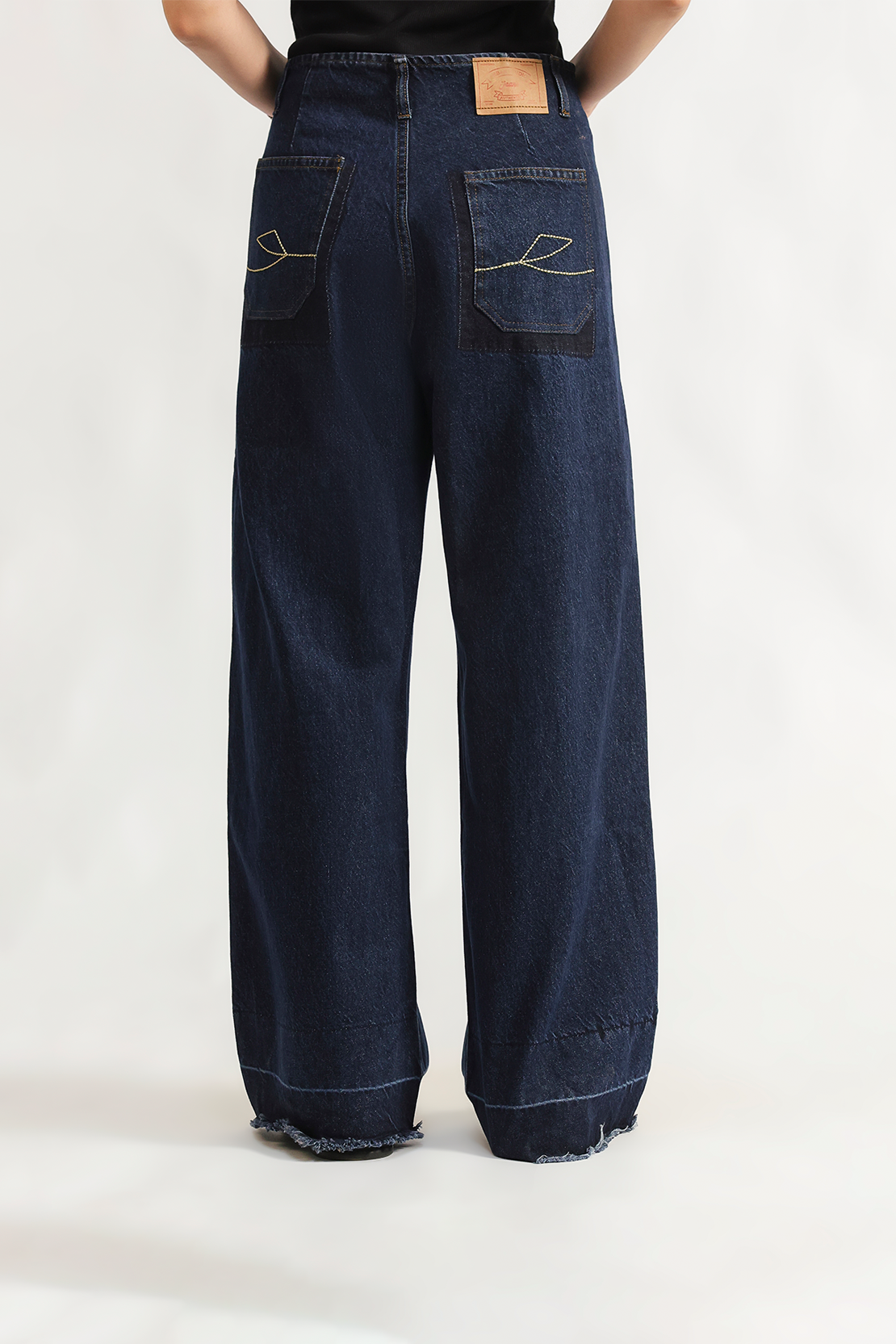 LADIES JEANS
