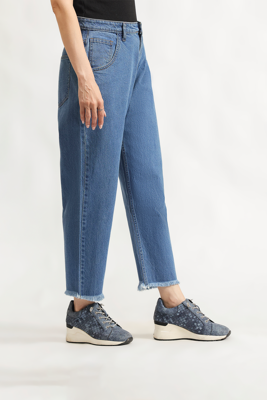 LADIES JEANS