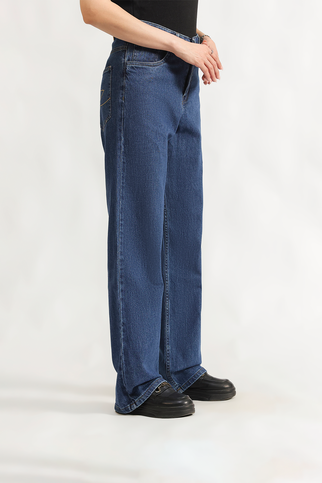 LADIES JEANS
