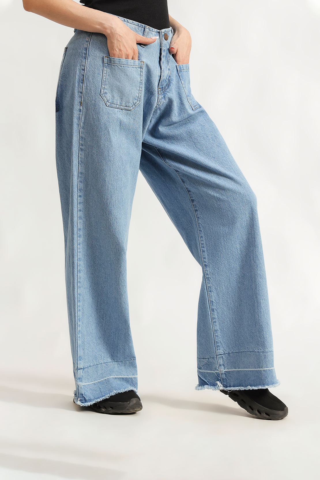 LADIES JEANS