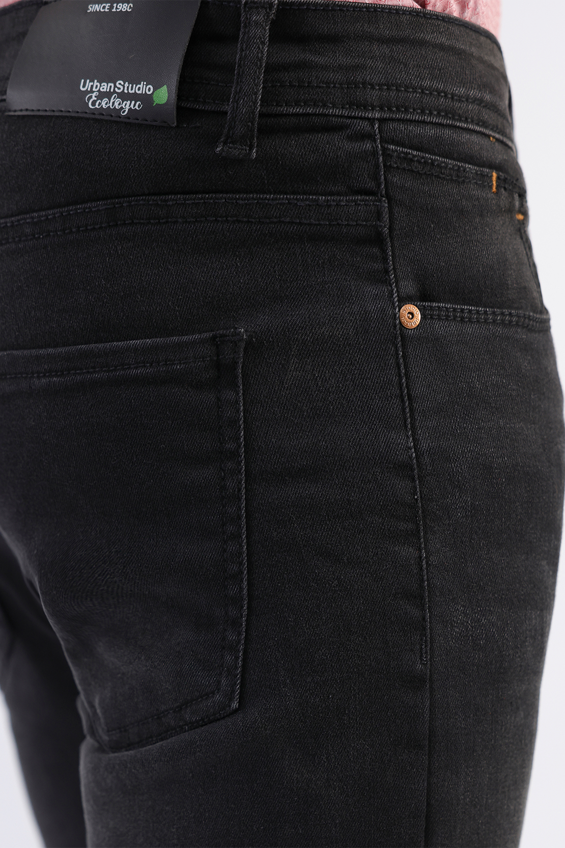 slim fit jeans