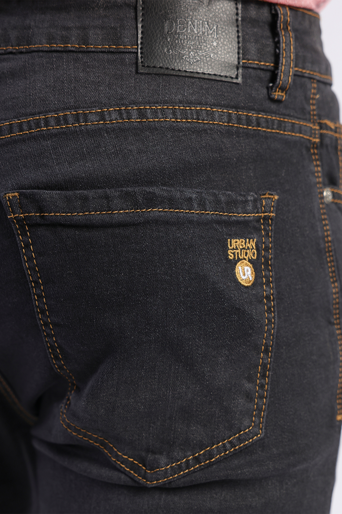 SLIM FIT JEANS