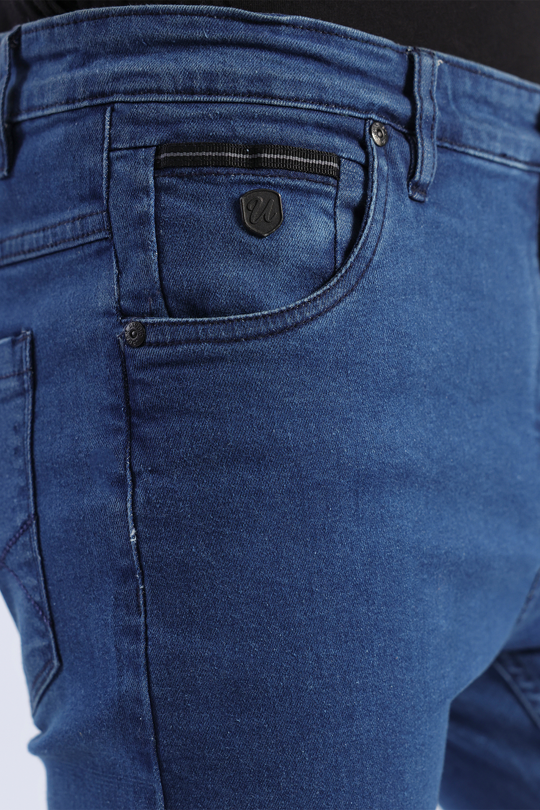 SLIM FIT JEANS