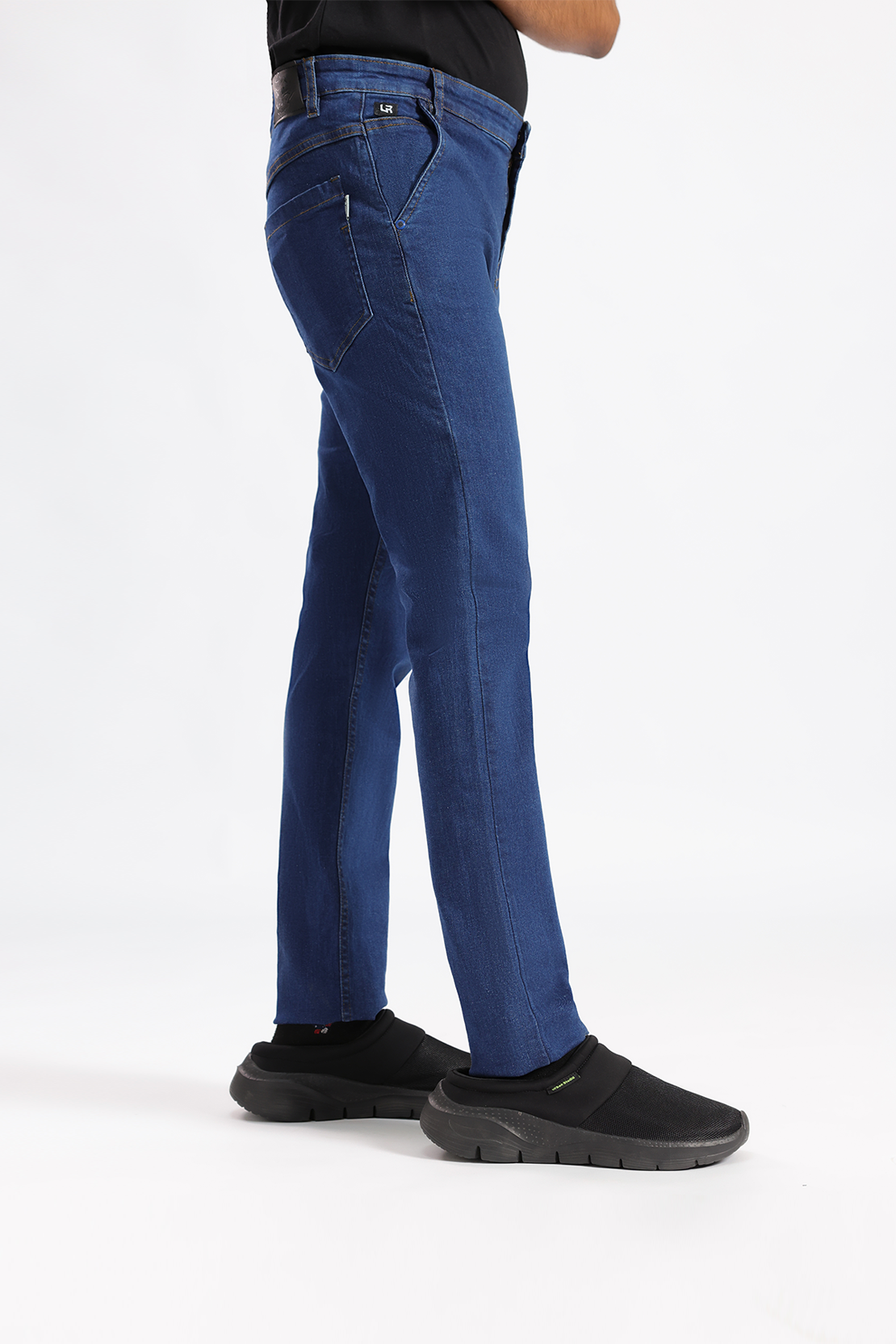 slim fit jeans