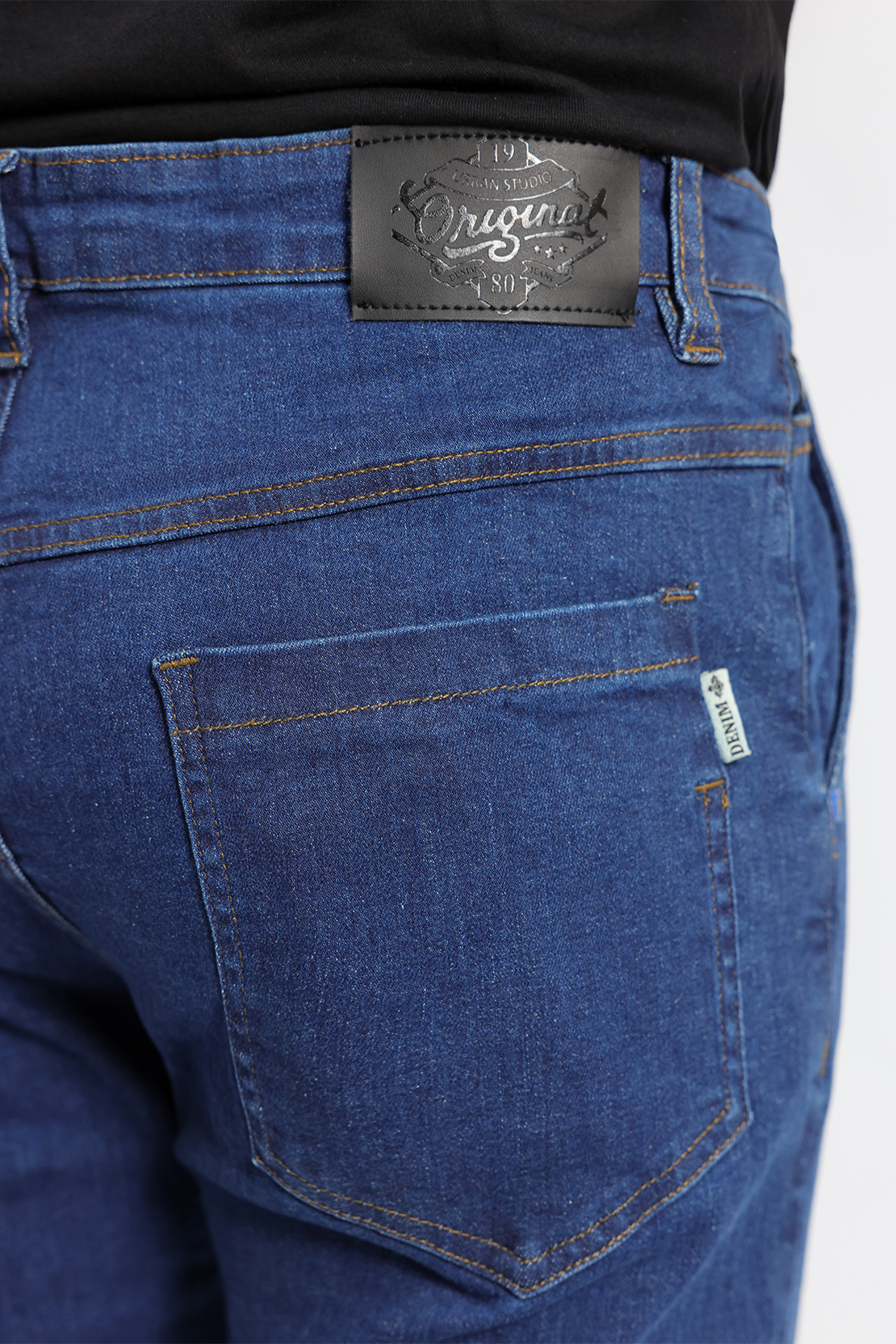 slim fit jeans