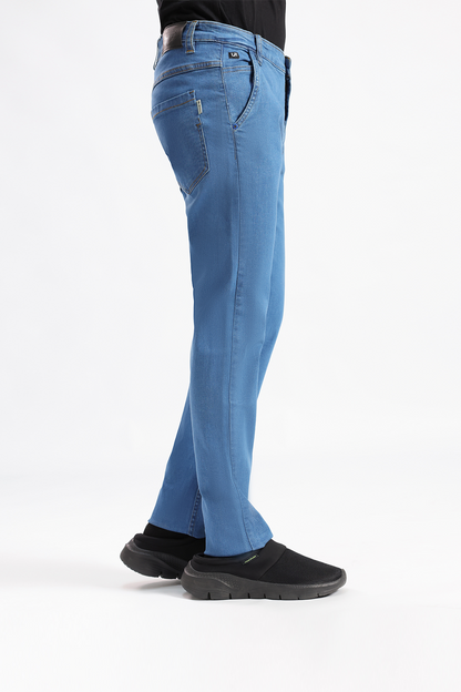slim fit jeans