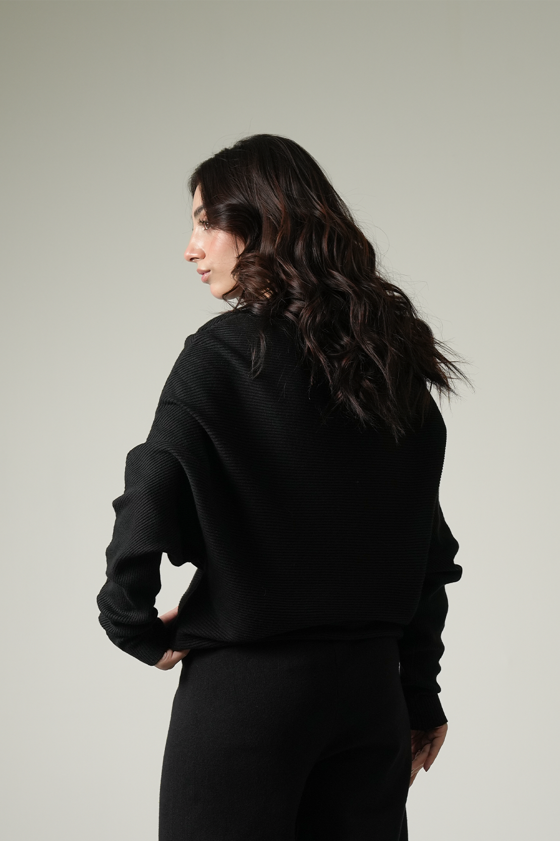 LADIES SWEATER