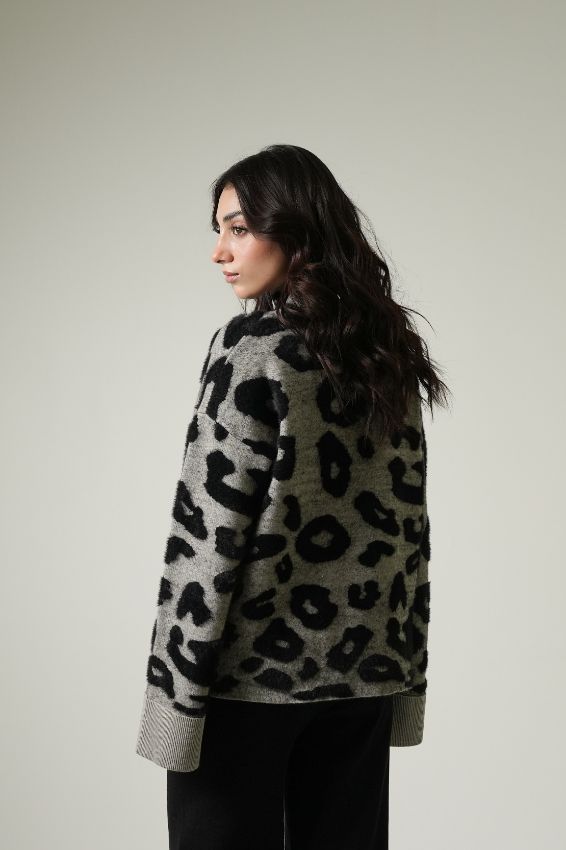 LADIES SWEATER