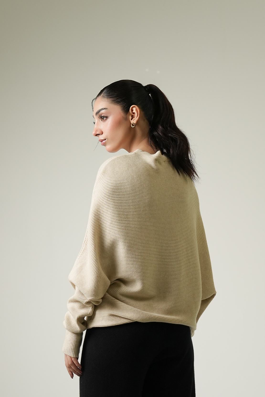 LADIES SWEATER