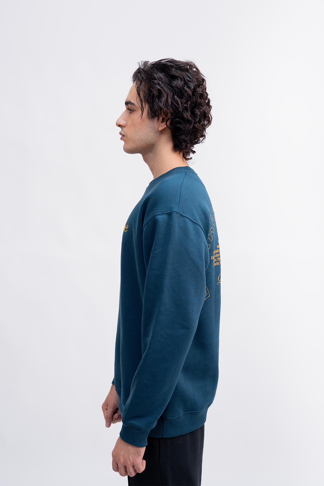 BOX FIT SWEATSHIRT